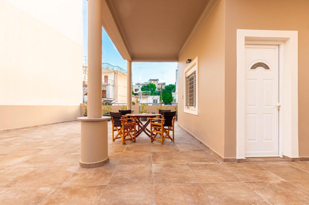 Shining Star, A Kalamatastay Property Εξωτερικό φωτογραφία