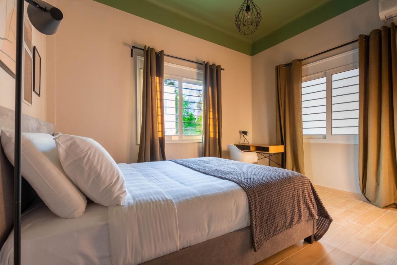 Shining Star, A Kalamatastay Property Εξωτερικό φωτογραφία