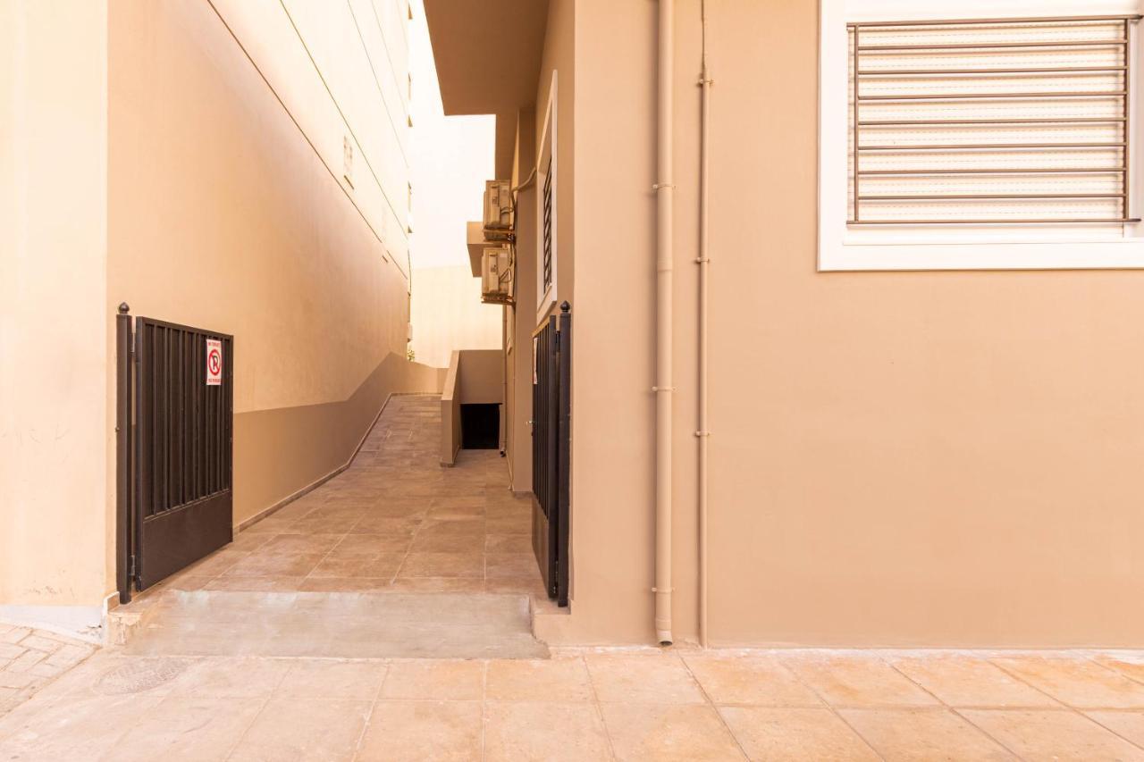 Shining Star, A Kalamatastay Property Εξωτερικό φωτογραφία